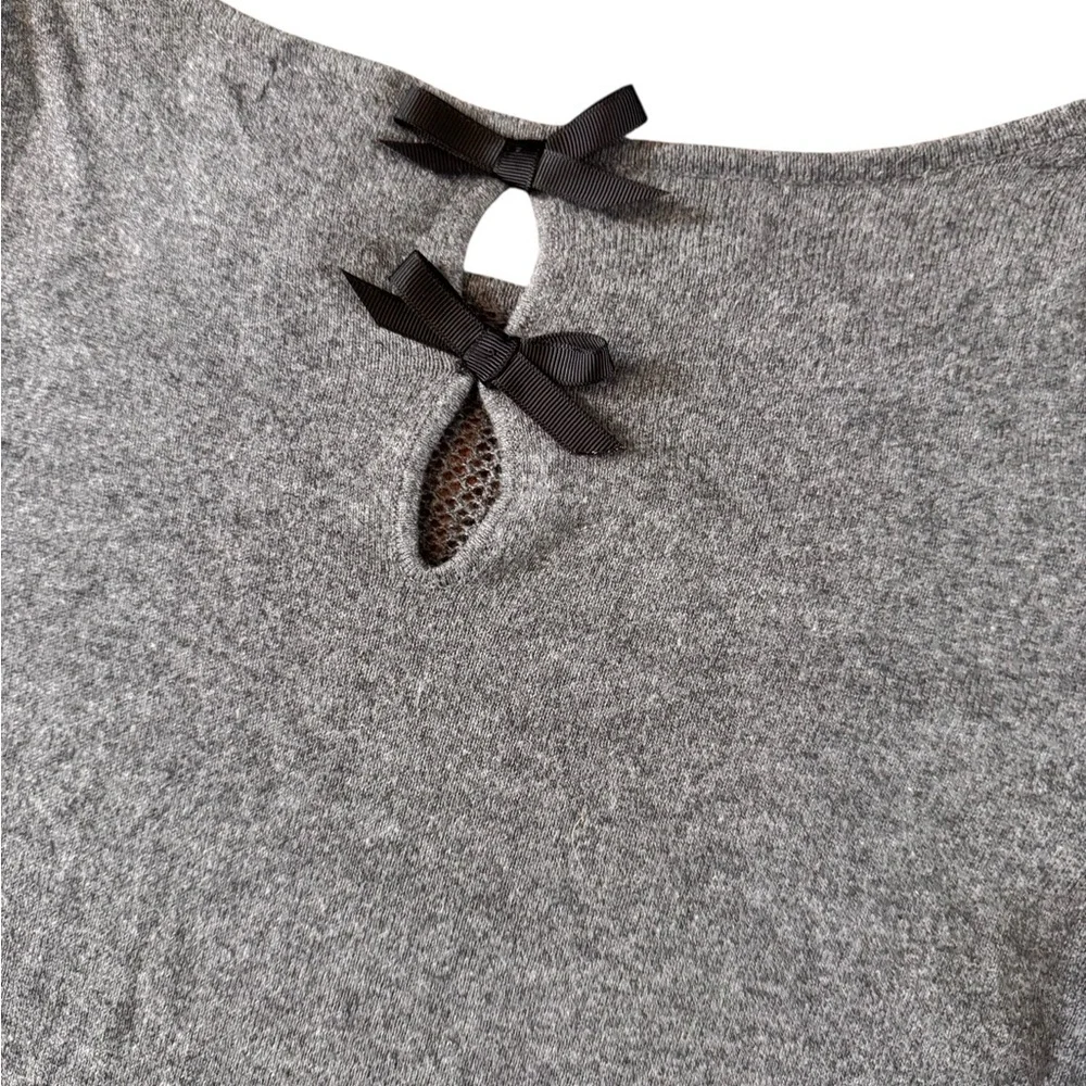 MANGO MNG Basics Gray Sweater Bows Keyholes  XS Quiet Luxury Long Sleeve Light